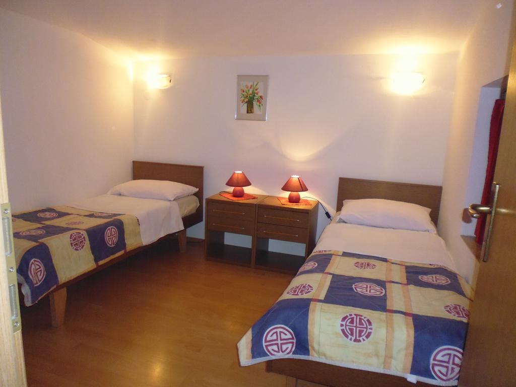 Apartments Jadranka Povile Novi Vinodolski Room photo